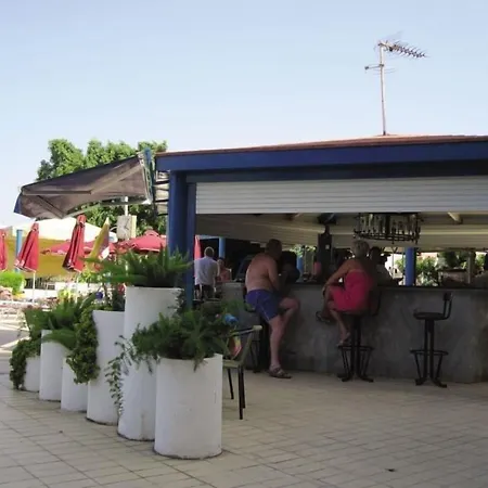 Aparthotel Crown Elamaris Protaras