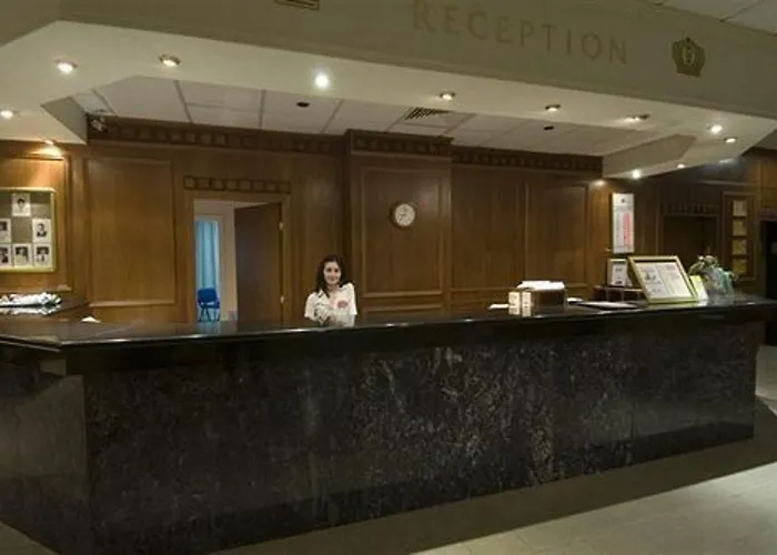 Crown Elamaris Aparthotel 3*