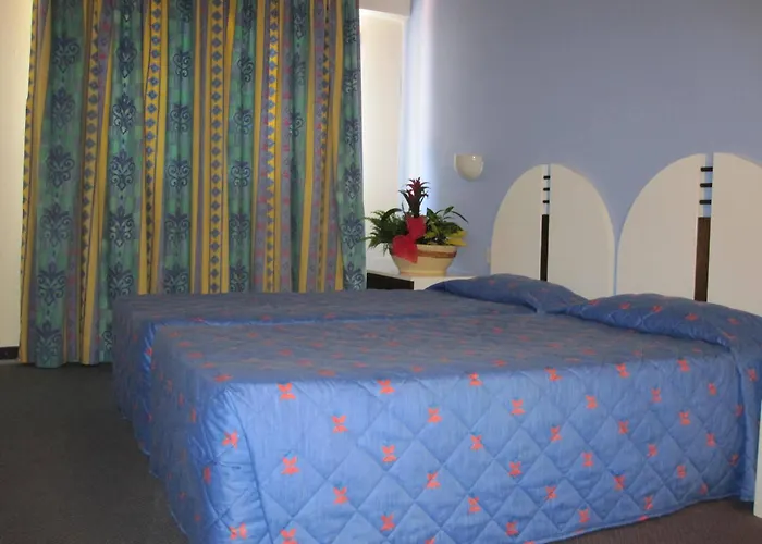 Crown Elamaris Aparthotel