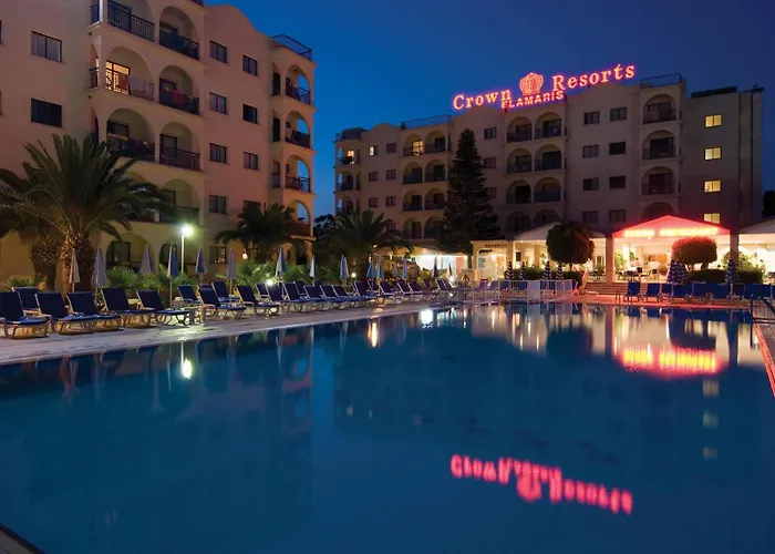 Crown Elamaris Aparthotel Protaras