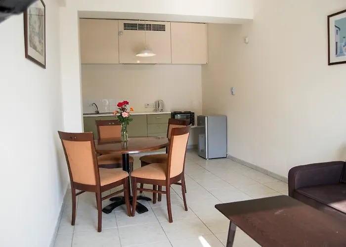 Aparthotel Crown Elamaris Protaras