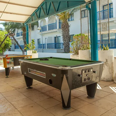 Aparthotel Crown Elamaris 3*