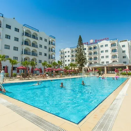 Aparthotel Crown Elamaris