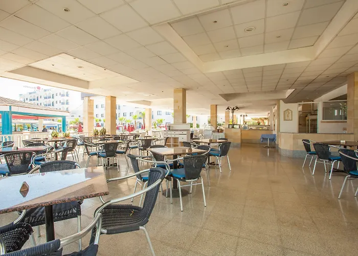 Crown Elamaris 3* Πρωταράς