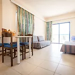 Crown Elamaris Aparthotel