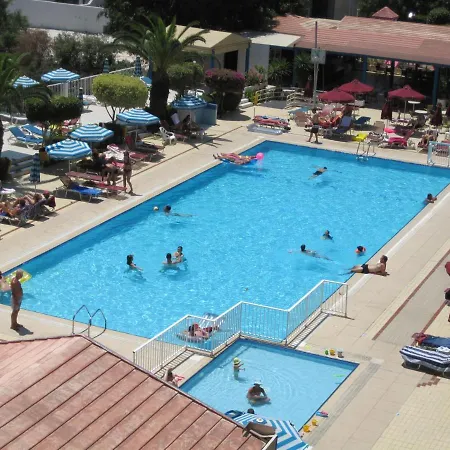 Lejlighedshotel Crown Elamaris Protaras