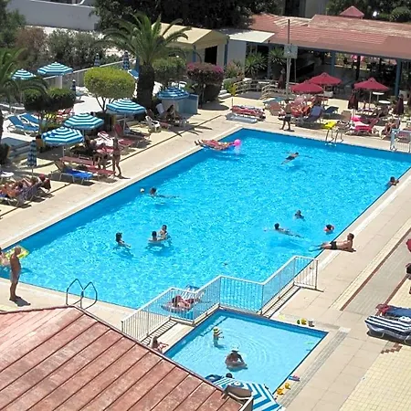 Crown Elamaris Апарт-отель
